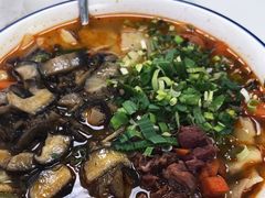 -明记汤揪片子炒面(红山市场特色美食街店)
