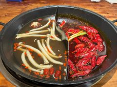 -憨铁匠火锅(红山6979店)