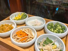 -银米·云南传统过桥米线(双廊黑金冠店)