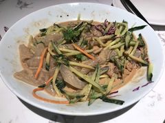 -关东小磨东北菜(漕河泾印象城店)