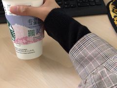-星巴克(西安李家村万达店)