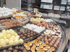 -Laderach 莱德拉(上海环贸iapm店)