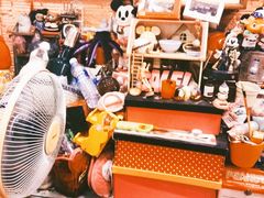 -席娜卡琳火车铁道夜市