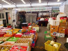 -上海龙吴水胜海发市场