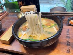 -银米·云南传统过桥米线(双廊黑金冠店)