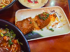 -爆炸头阿姨小四川正宗川味小吃(无任何分店)