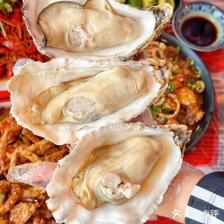 🦞昆明海鲜脑袋集合！这家大排档鲜到舔手指‼️