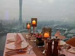 -广州富力丽思卡尔顿酒店