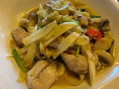 咸菜蘑菇炒鱼片-逢源酒楼(东大街店)