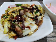 莲白回锅肉盖饭-万州面馆(黄泥磅店)