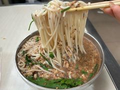 -正宗杨记普洱酸醋米线(总店)