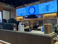 -瑞幸咖啡(纽宾凯酒店新华路店)