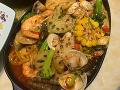 香辣海鲜拼盘-幸福哟烧鸡·粤菜海鲜私厨(七星路店)