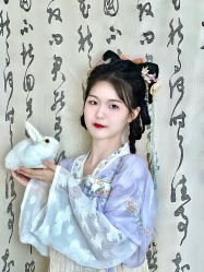 -一揽芳华汉服旗袍体验馆(拙政园店)