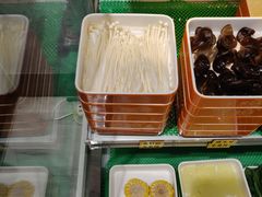 -极有家小鱼小鸡石锅煲(佳兆业店)