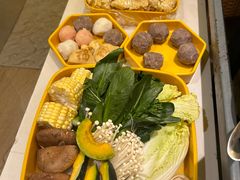 -润园四季椰子鸡火锅(卓越INTOWN店)