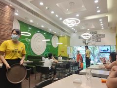 大堂-佰搭果·广式茶餐厅(西华路店)