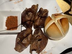 -鸽子侯·家宴·平价海鲜(市图书馆店)