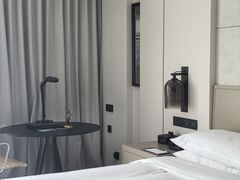 -上海漕河泾万丽酒店
