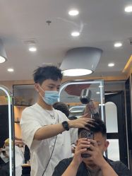 -TOP HAIR SALON
