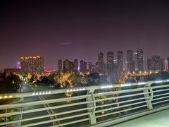 -南京眼步行桥