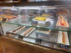 面包甜点陈列柜-君悦酒店·乐厨·高空自助餐(青年大街店)