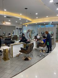 点击看大图 -八佰伴8008星级形象店
