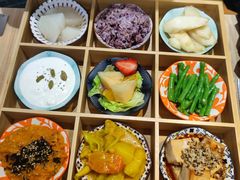 -轻蔬不用等·素食(江苏路店)