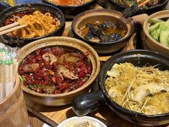 -有红鸡毛店·砂锅菜(抚琴夜市店)