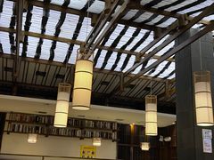 大堂-阿瓦山寨·湘菜现炒·剁椒鱼头王(咸阳总店)