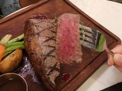 -Oasis Bar & Grill