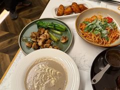 -静香HOUSE·全时段融合餐厅(七星欢乐颂店)