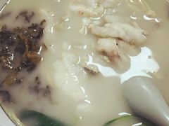 -明呈黄鱼面馆(斜土路店)