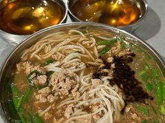 -正宗杨记普洱酸醋米线(总店)