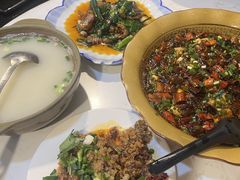 红烧牛脊髓-百年粉蒸牛肉