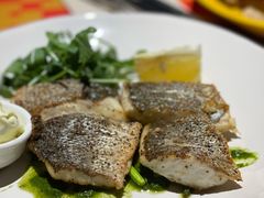 香煎海鲈鱼配芦笋-TIAGO HOME KITCHEN(王府中环店)
