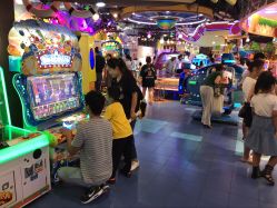 -卡通尼乐园(印象汇店)