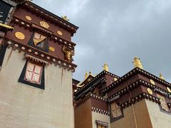 -噶丹松赞林寺