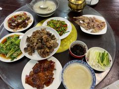 -余杨鸭鸭餐厅
