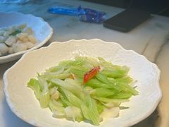 -吴越荣记苏州菜·松鼠桂鱼 100% 活鱼现做(月光码头店)