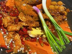 红锅-四小区火锅·巷子里的重庆火锅(花照壁店)