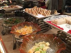 -荣誉国际酒店-云顶旋转餐厅