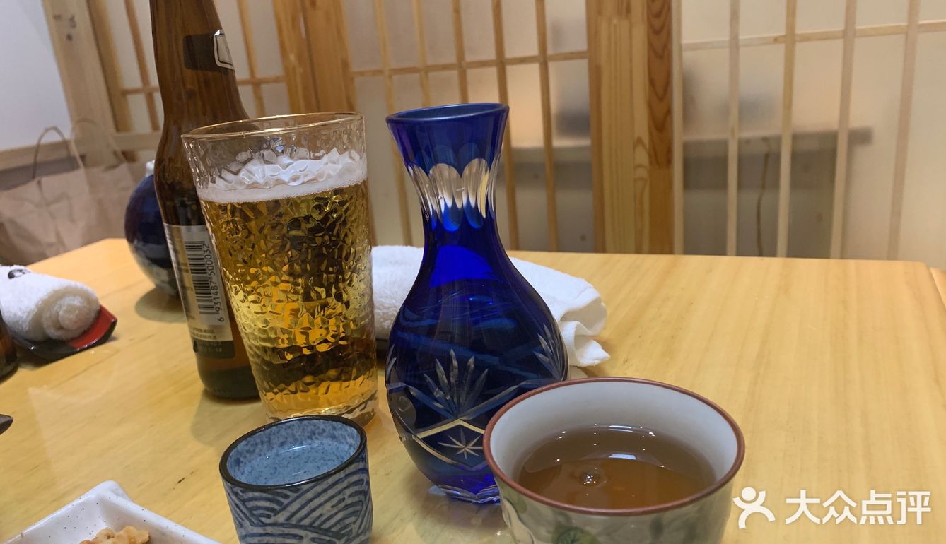 氛围营造的很好，搞笑的是我一直没找着大门