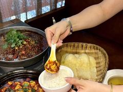 -万重锦·人文川菜馆(骡马市店)