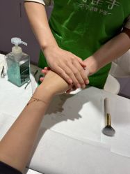 -孔雀手美甲美睫护理