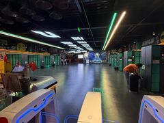 -极限PLAY运动娱乐新世界·团建派对潮玩休闲馆·室内蹦极高空游乐园