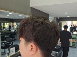 点击看大图 -青丝锦美发沙龙