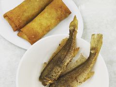 酥炸小黄鱼-明呈黄鱼面馆(斜土路店)