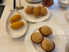金丝脆虾球-利苑酒家(合景国际金融广场店)