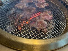 -铭牛烧肉·和牛海鲜自助(高新月牙湖店)